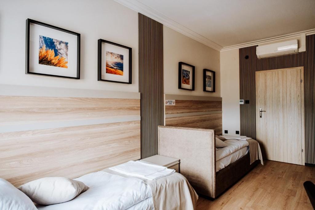 HOTEL AVIA Ekotrans photo 2