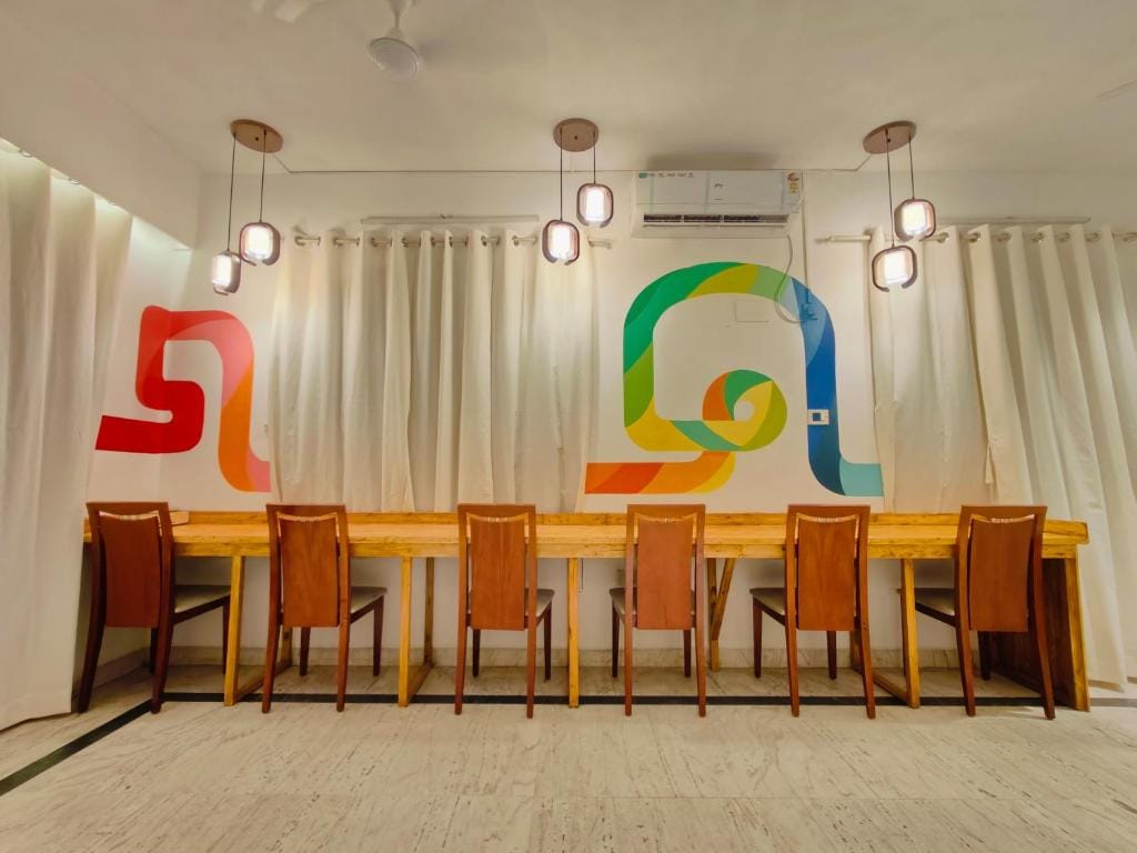 HOSHTEL99 - LUX - Stay, Cowork and Cafe - Luxurious Twin Bungalow photo 4