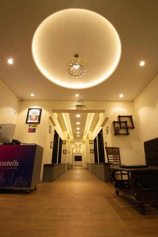 Hostells - Backpacker Hostel near Pune Station