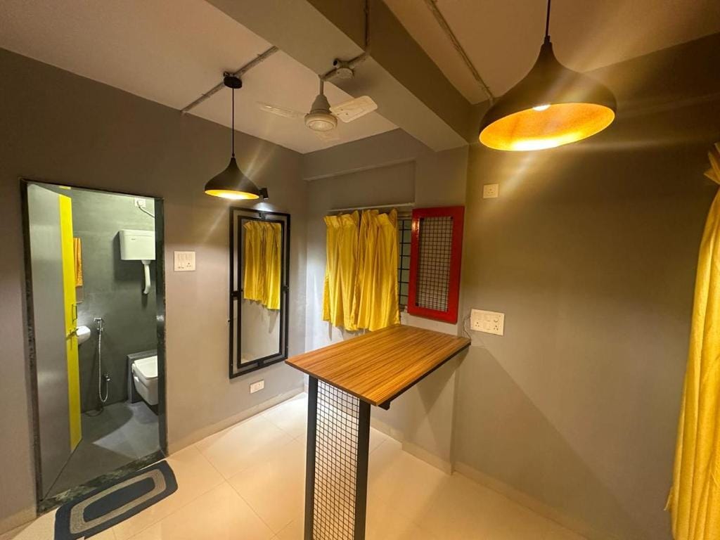 Travotown Hostel and CoWork Koregaonpark Pune photo 3