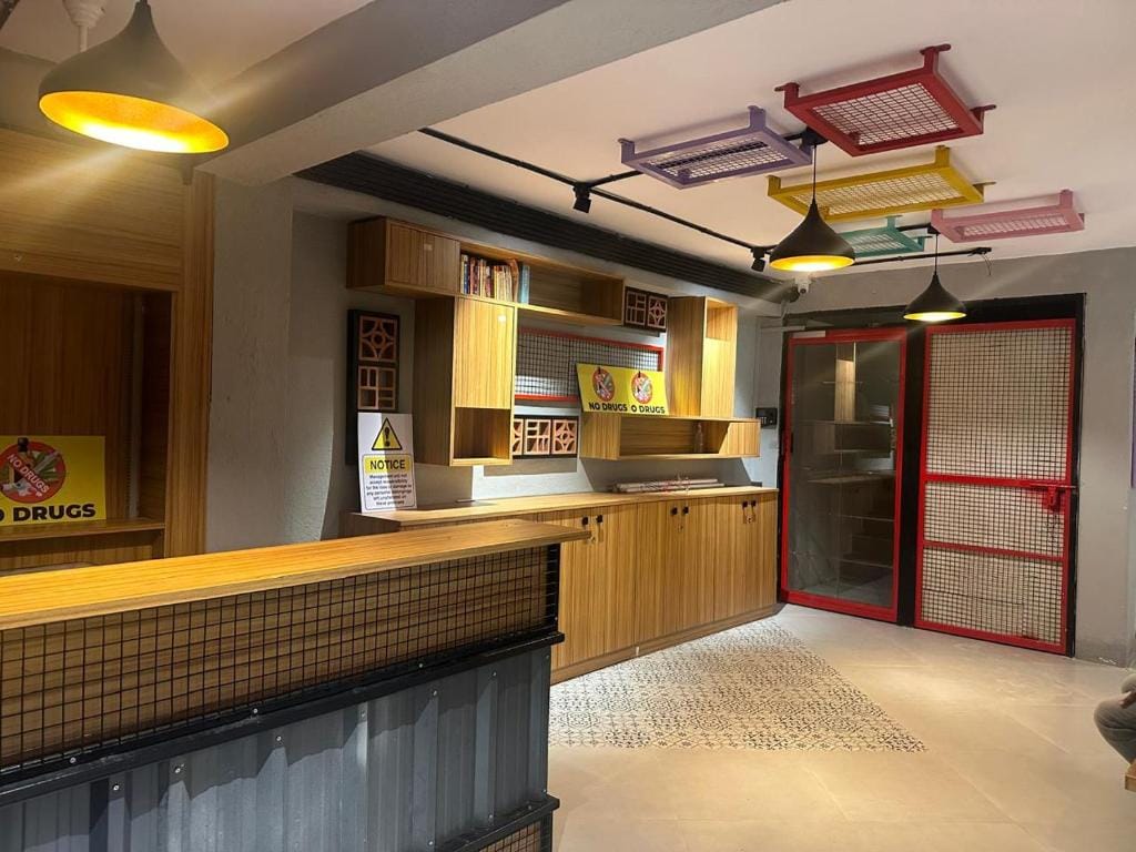 Travotown Hostel and CoWork Koregaonpark Pune photo 4