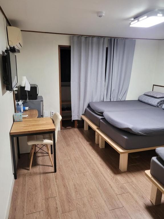 Able Guesthouse Hongdae photo 3