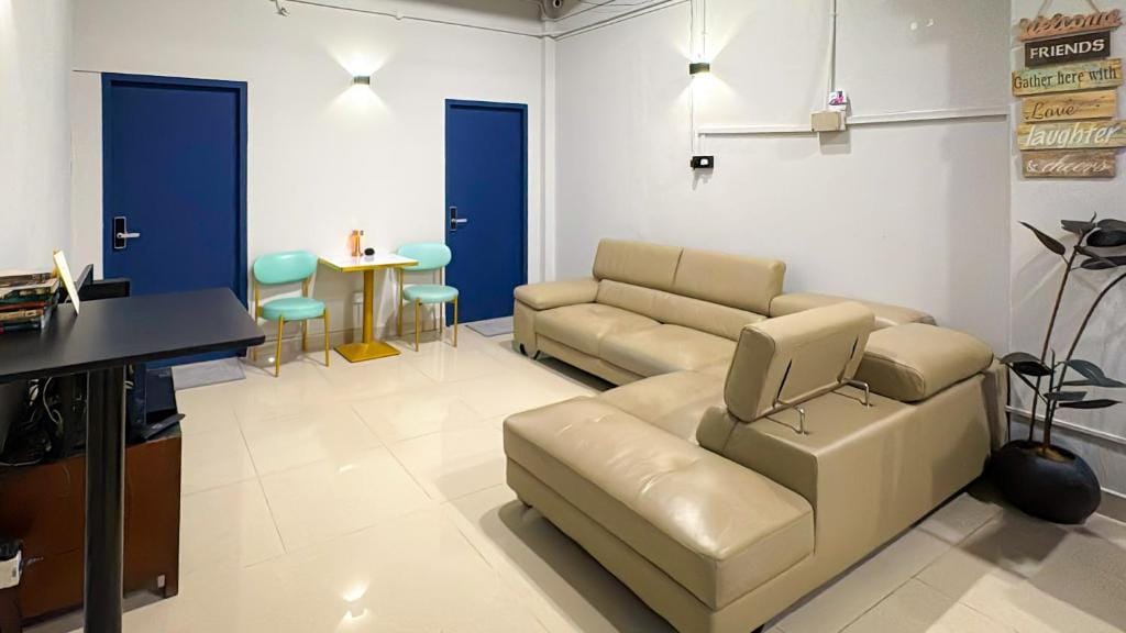 City Backpackers - Hostel and Private Rooms photo 3