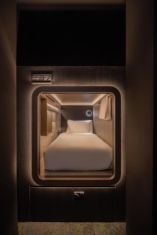 Cube Social Boutique Capsule Hotel at Boat Quay photo 4