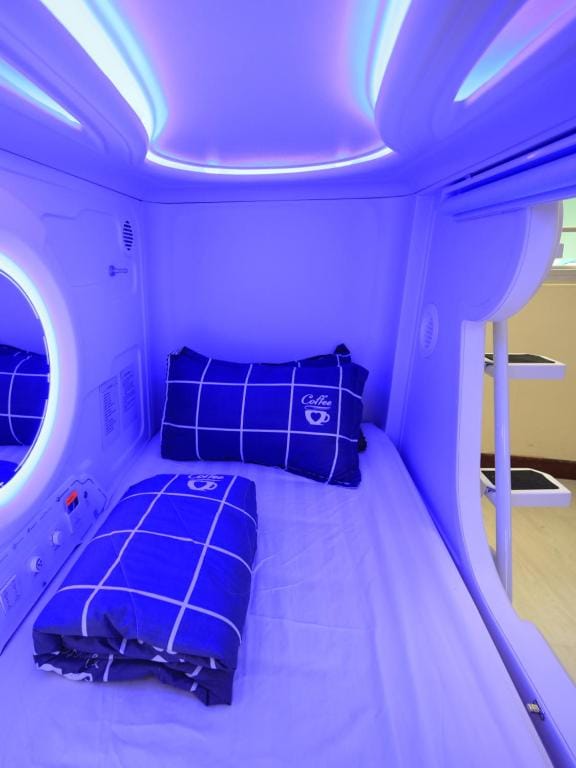 Spacepod@hive photo 2