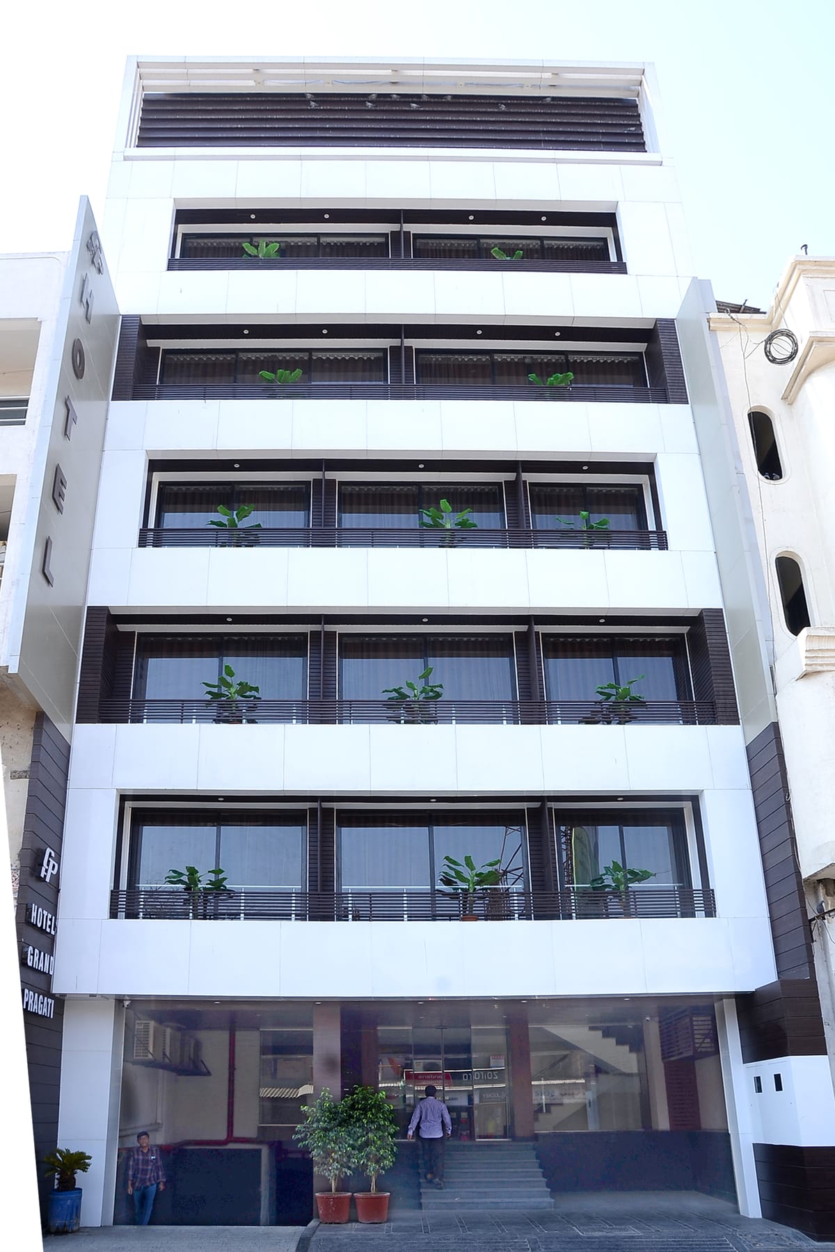 Hotel Grand Pragati photo 4