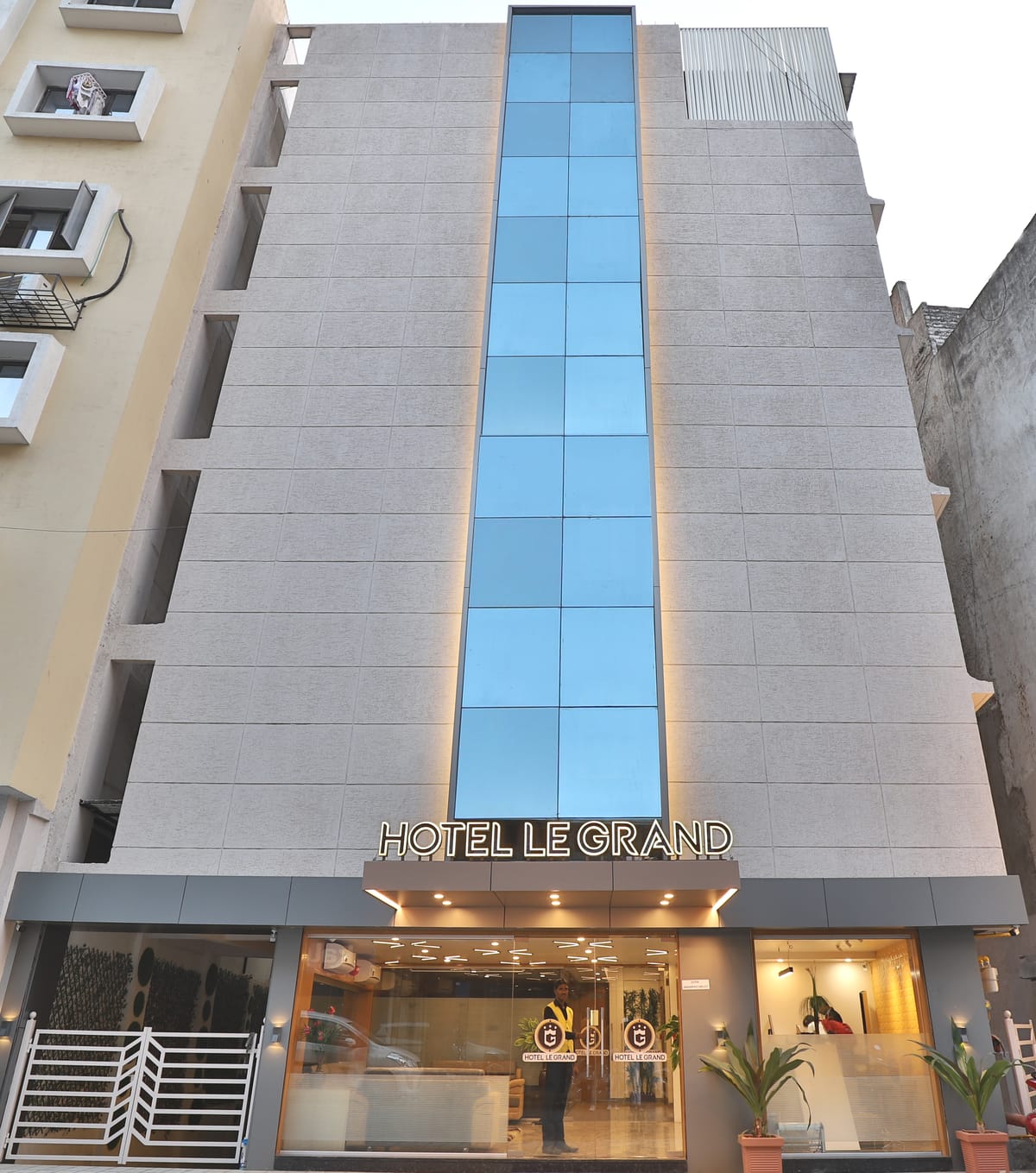 HOTEL LE GRAND