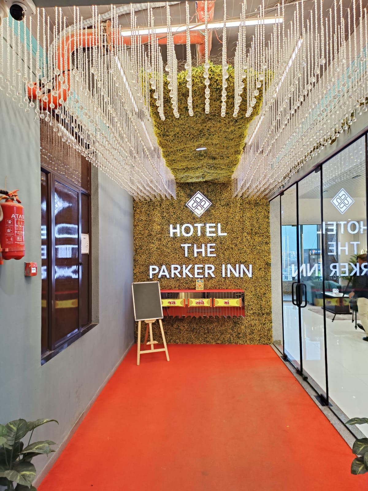 HOTEL THE PARKER INN BY KBNT GROUP photo 4