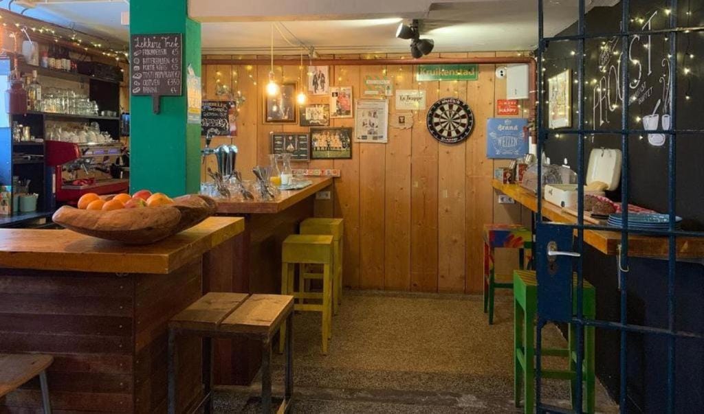 Hostel Roots photo 2