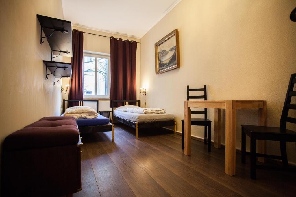 Labyrinth Hostel Weimar photo 3