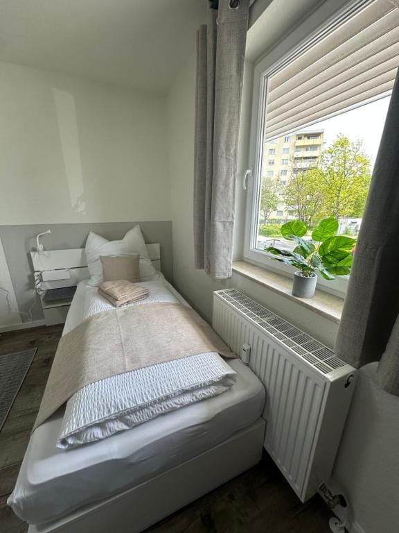 Hostel by BookieBooking photo 2