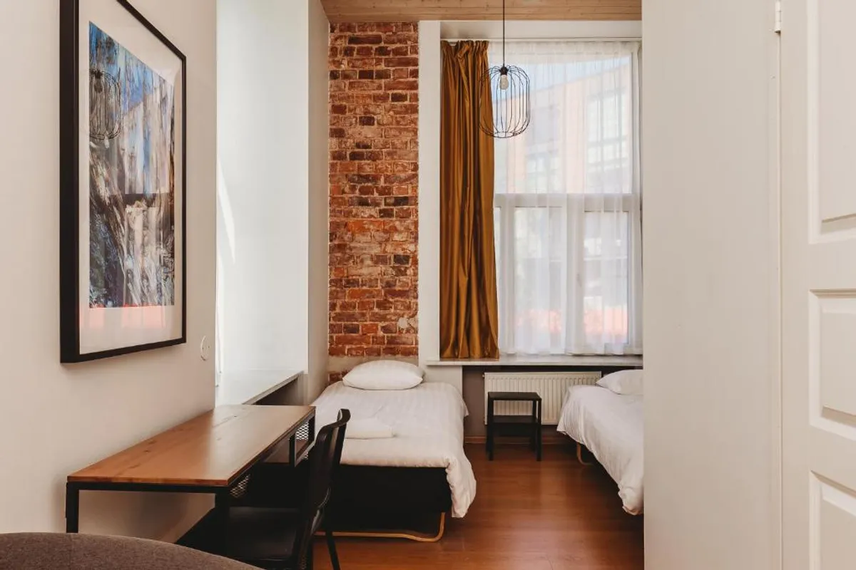 16eur - Fat Margaret's photo 3