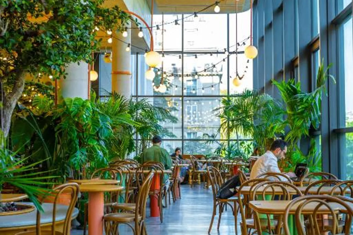 The People - Paris Marais photo 3